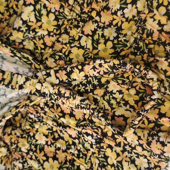 Nwt Womens Arizona Jean Co. CROP TOP Medium - Picture 4 of 4